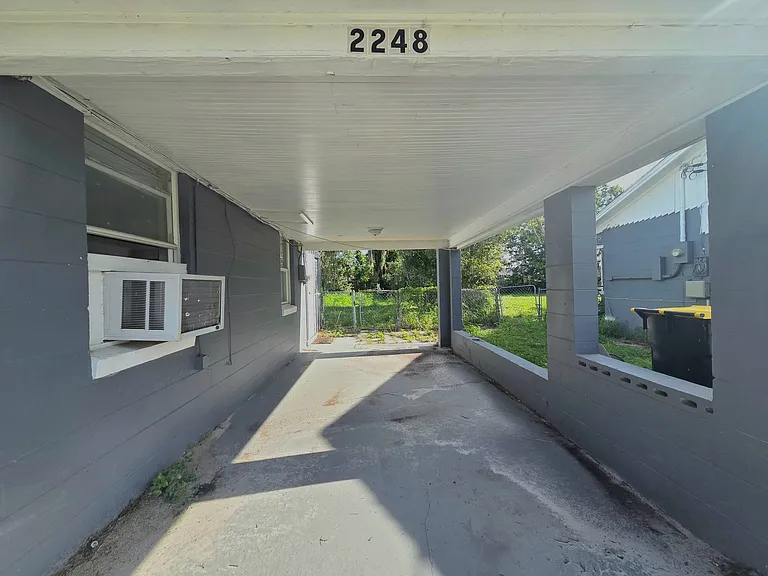 2248 Weber St — Photo 11