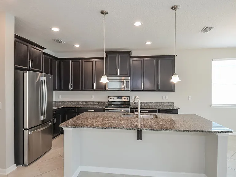 7046 Crispin Cove Dr — Photo 7