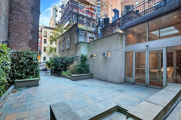 Rented by Keller Williams NYC | media 4