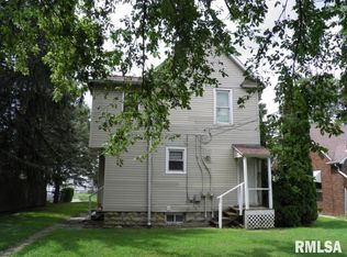 250 44th St, Moline, IL 61265