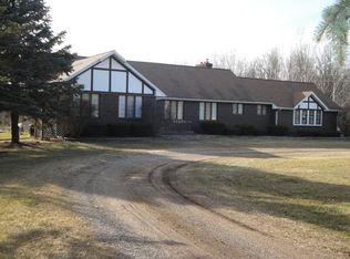 13333 Briar Hill Rd, Carleton, MI 48117