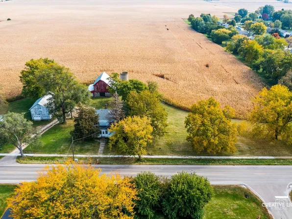 90 N Somonauk Rd, Cortland, IL 60112