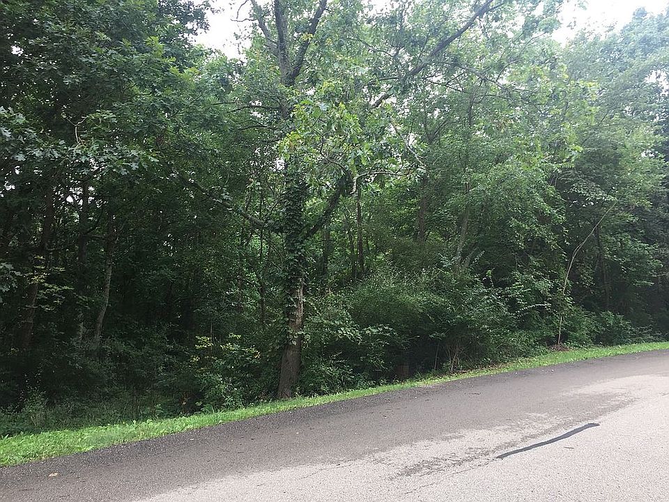 Possible driveway entrance