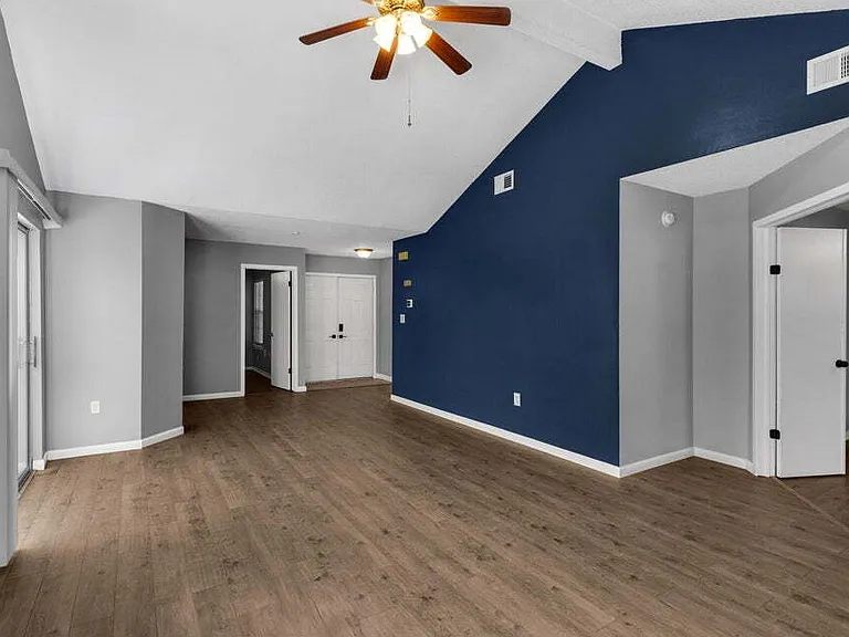 1819 Heartland Dr — Photo 6
