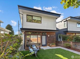 2705 47th Ave SW, Seattle, WA 98116