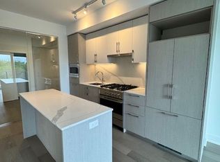 8 Manor Rd W #504-C03, Toronto, ON M5P 1E7