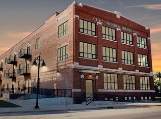 1001 SW Adams St #303, Peoria, IL 61602