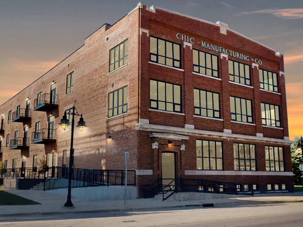 1001 SW Adams St #303, Peoria, IL 61602