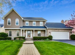 542 Bloomfield Cir, Geneva, IL 60134