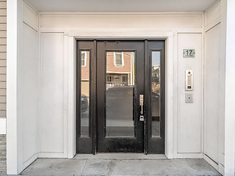 17 Vinton St #1 — Photo 17