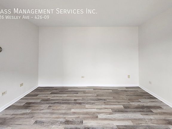 4th image of 426 Wesley Ave APT 9