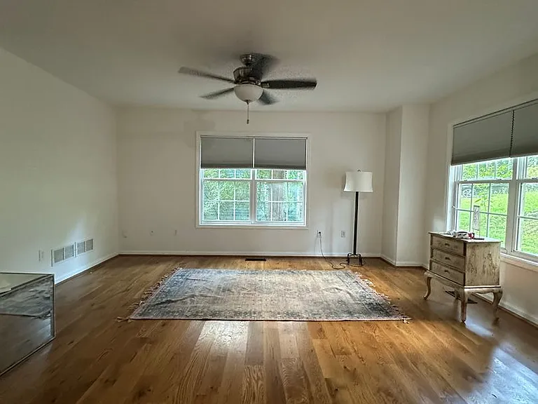 250 Hodgson Dr — Photo 4