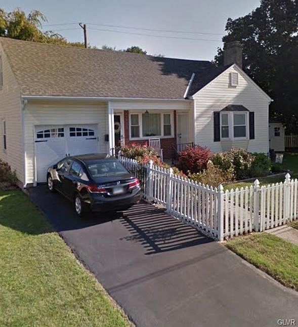 1st image of 2527 Broad St