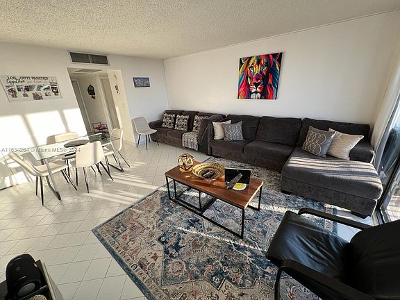 4th image of 20335 N Country Club Dr APT 2501