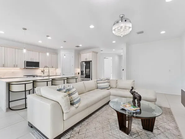 100 NW 69th Cir #61, Boca Raton, FL 33487