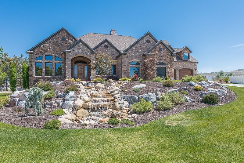 1st image of 14221 S Fawn Hill Cir