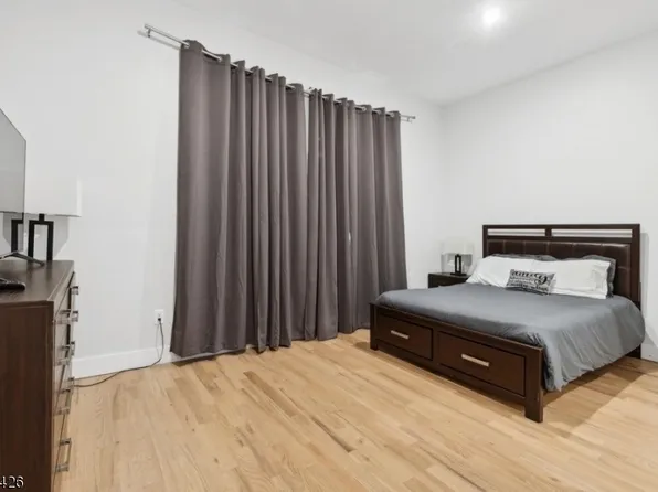 104 Fleming Ave #201, Newark, NJ 07105