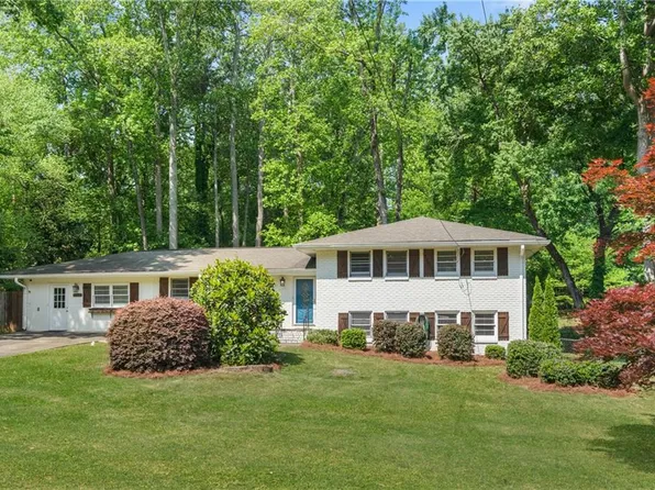 3080 Brownmoore Dr SW, Marietta, GA 30060