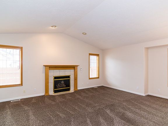 4th image of 3185 Sonora Dr