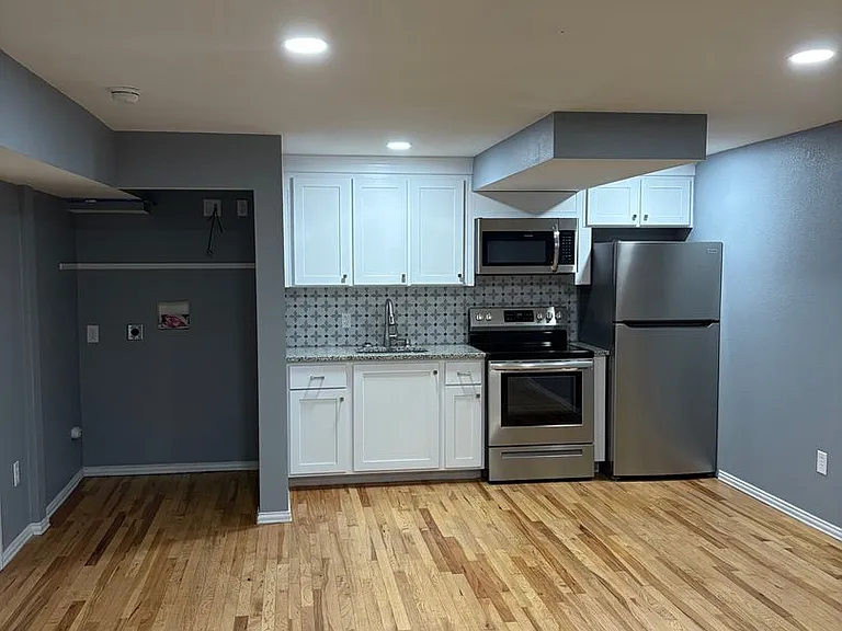 616 Main St — Photo 2