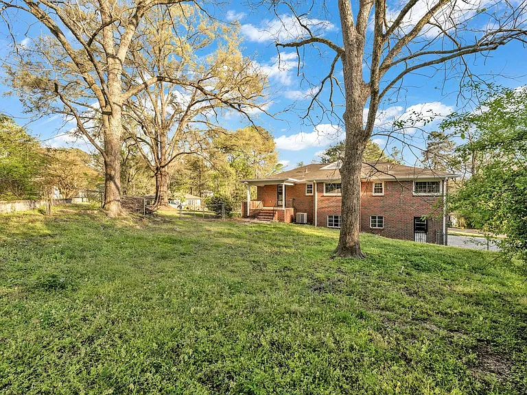 1112 Violet Dr — Photo 28