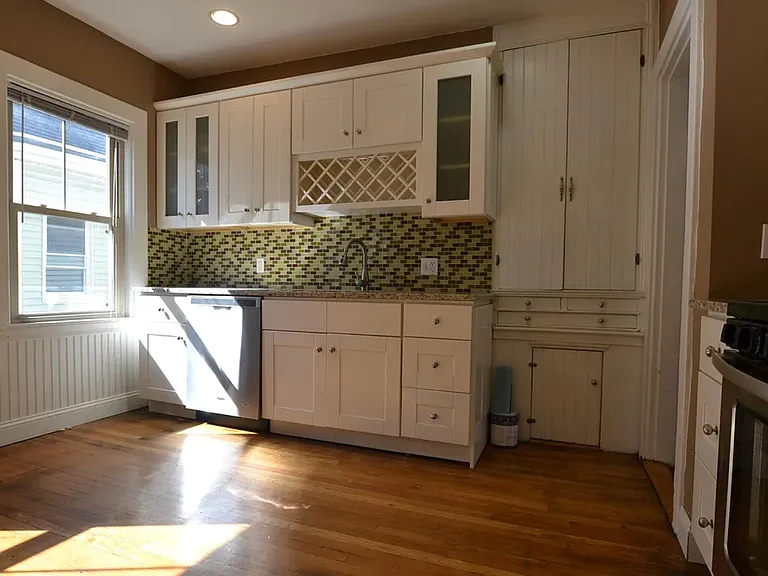 22 Brooks St #22 — Photo 10
