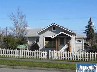 909 W 8th St, Port Angeles, WA 98363
