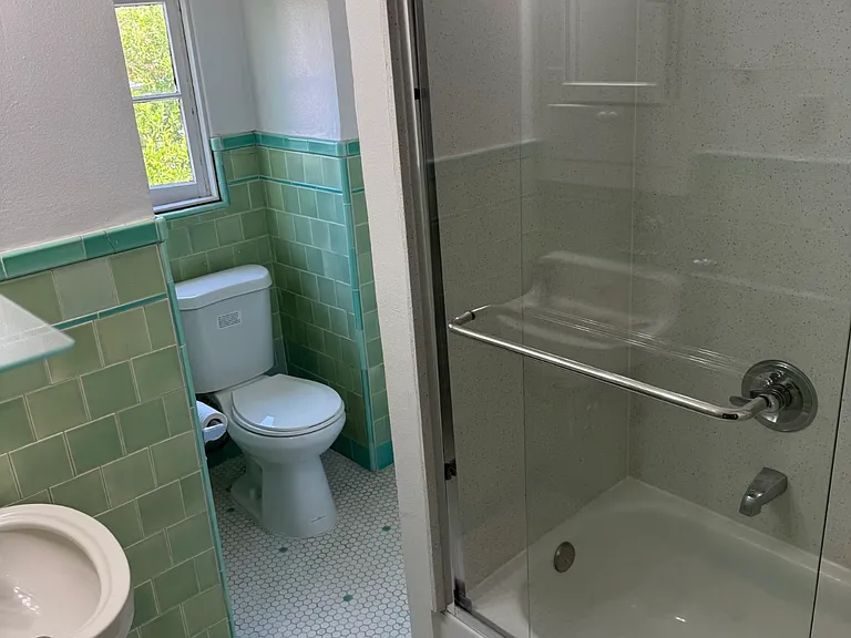 1700 Le Roy Ave #8 — Photo 7