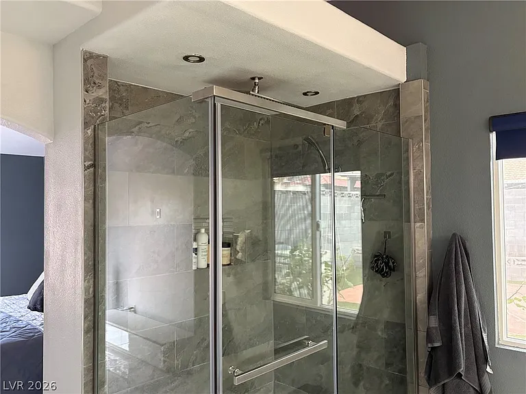 4402 Cassandra Dr — Photo 15