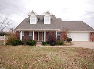 56 Simpson Rd, Vilonia, AR 72173