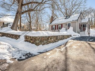 34 Stark Ave, Wakefield, MA 01880