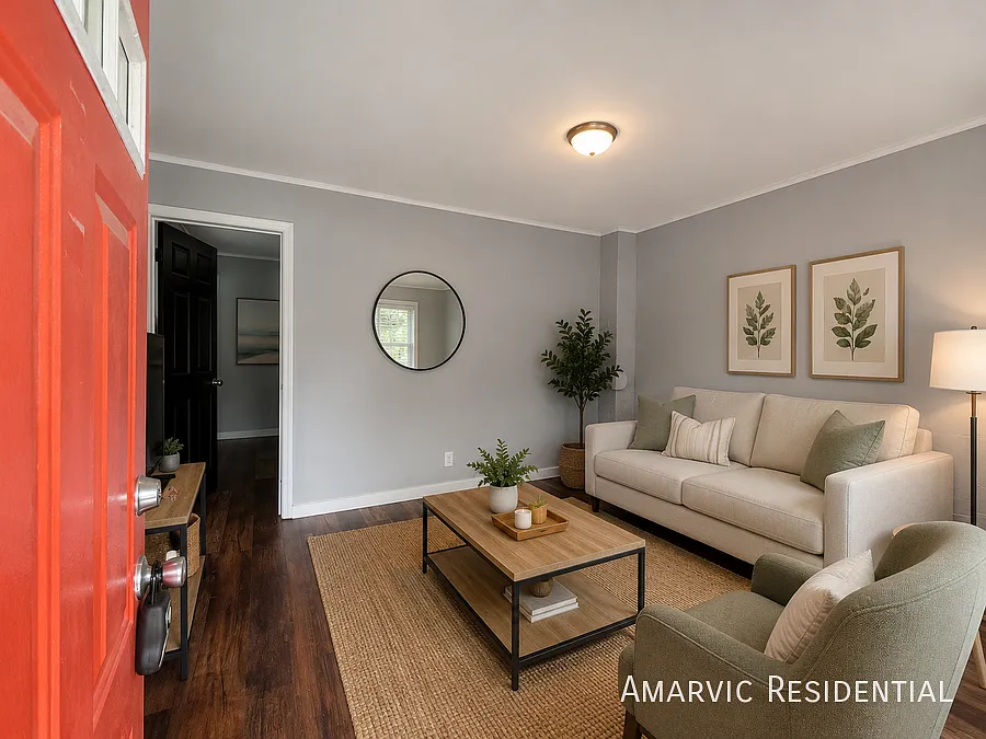 1 bed, $695 — Photo 1