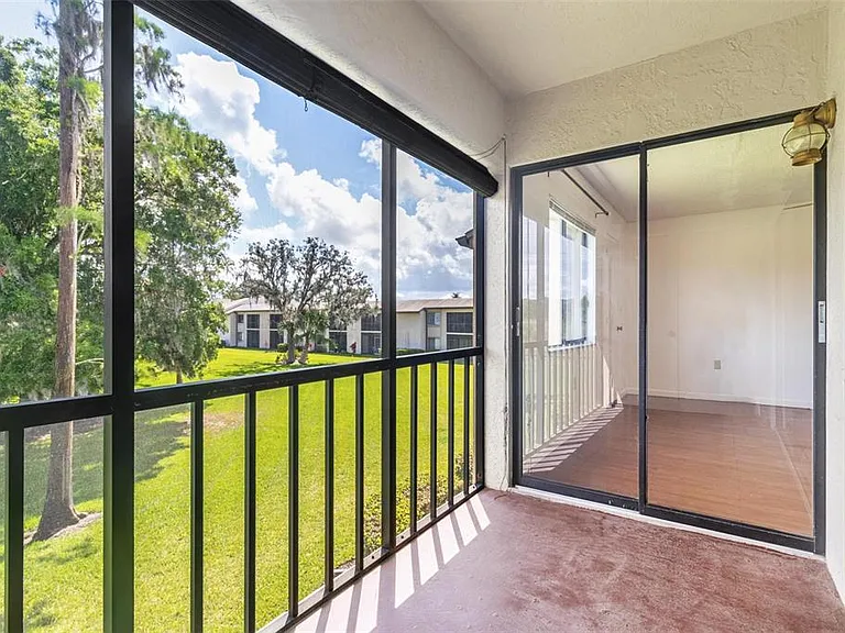 108 Woodlands Ct #108 — Photo 19