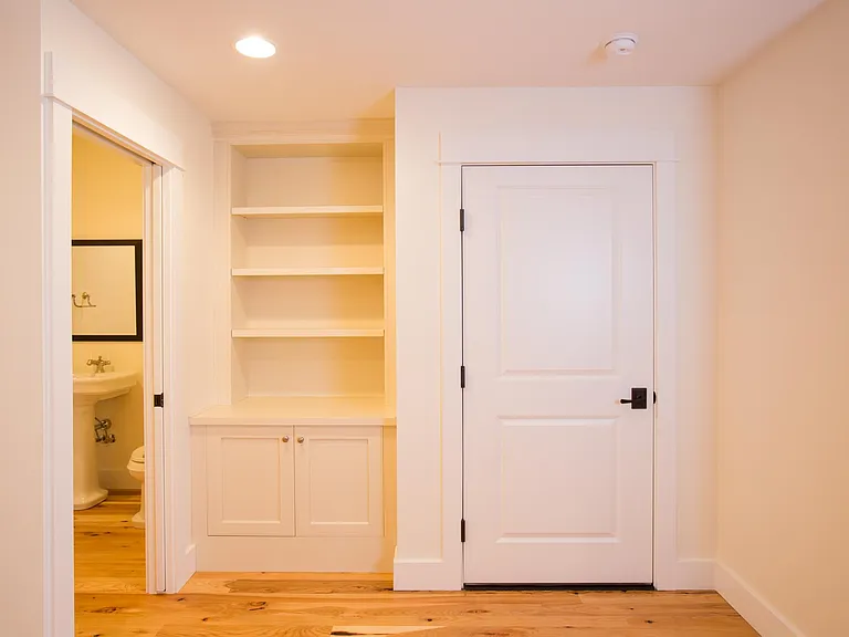 18 E Beall St #1 — Photo 6