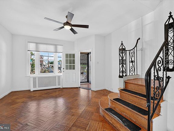 2nd image of 5442 Whitby Ave