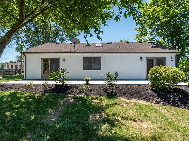 2310 Sequoya Trl — Photo 14