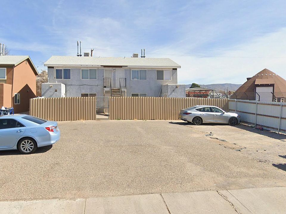 1st image of 126 Altez St NE
