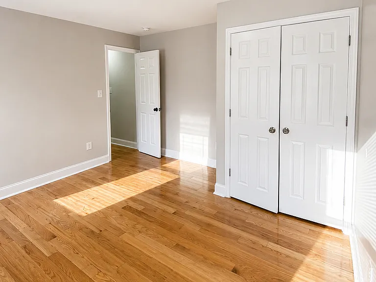 2501 E Fayette St — Photo 7