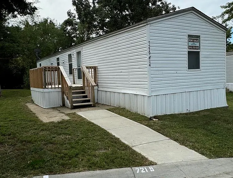 7219 Forest Dr — Photo 1