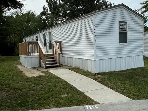7219 Forest Dr, Kansas City, KS 66106