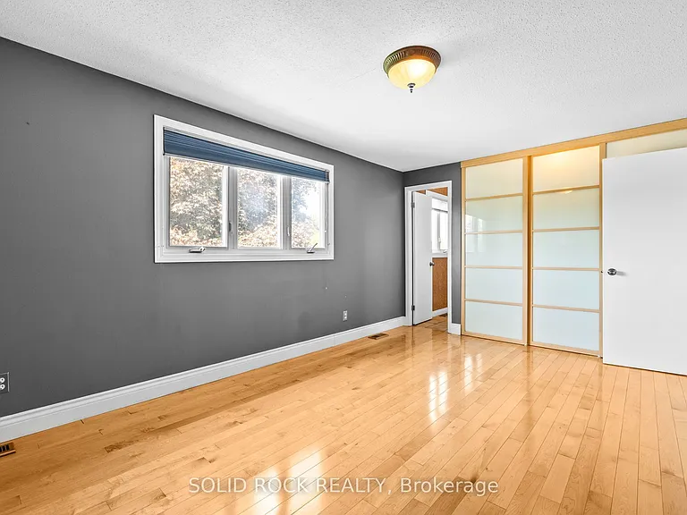 1631 Charbonneau St — Photo 28