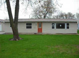 198 Mayden Ave SW, Cedar Rapids, IA 52404