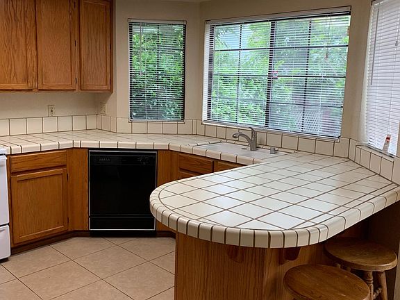 4th image of 1263 Formosa Dr
