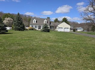 19 Riverside Dr, Wallingford, CT 06492