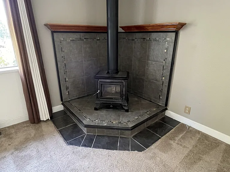 16505 Carolyn Ct — Photo 17