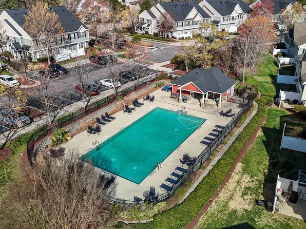 1327 Legacy Greene Ave, Wake Forest, NC 27587