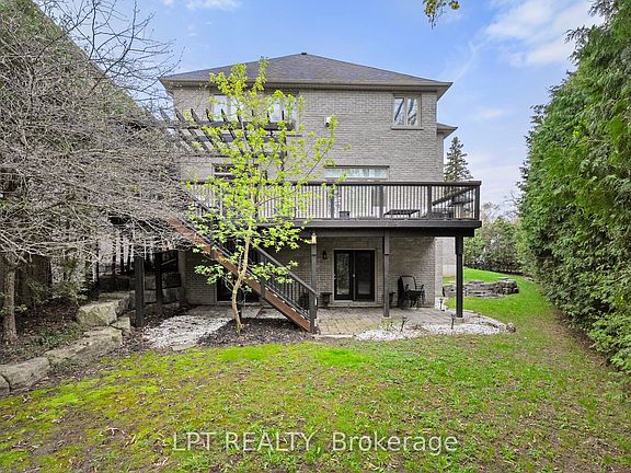4th image of 112 Tyler St