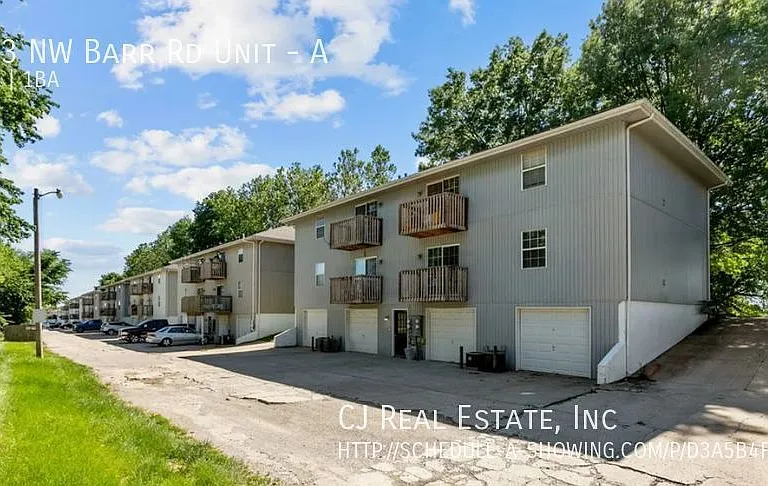 203 NW Barr Rd #A — Photo 2