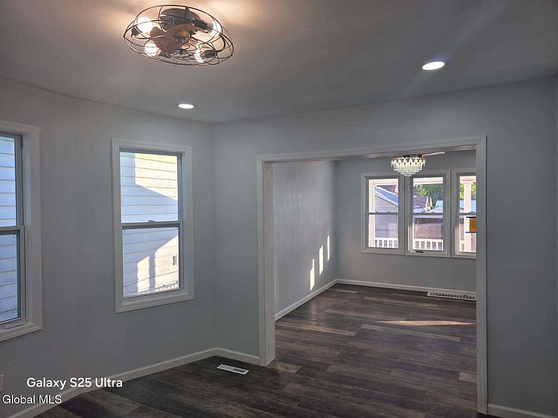 5th image of 1745 Becker Street