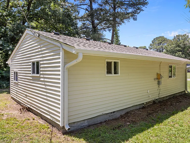 53 Harrell Dr — Photo 4
